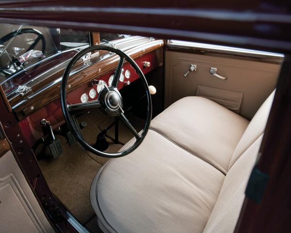 Фото Chrysler Imperial II Седан