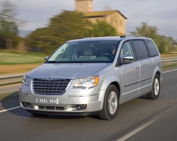 Фото Chrysler Voyager V Минивэн Grand