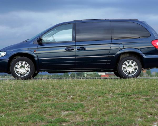 Фото Chrysler Voyager IV Рестайлинг Минивэн Grand