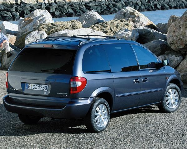 Фото Chrysler Voyager IV Минивэн