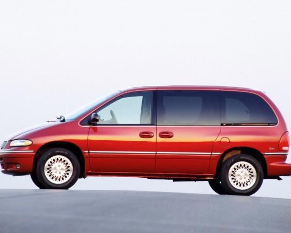 Фото Chrysler Town & Country III Минивэн