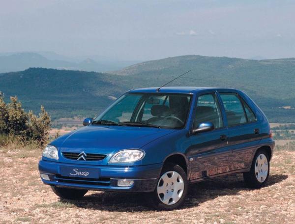 Сравнение Citroen Saxo и Peugeot 106