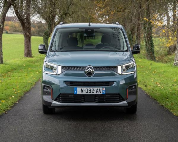 Фото Citroen Berlingo III Рестайлинг Компактвэн