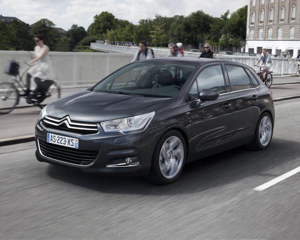 Фото Citroen C4 II Хэтчбек 5 дв.