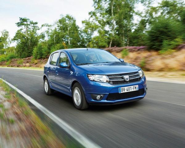 Фото Dacia Sandero II Хэтчбек 5 дв.