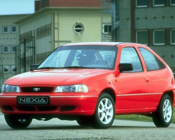 Фото Daewoo Nexia I Хэтчбек 3 дв.