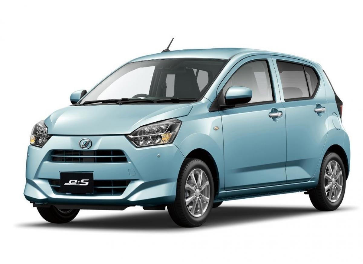 Что лучше Дайхатсу Мира еС или Сузуки Альто, сравнение Daihatsu Mira e:S и Suzuki  Alto