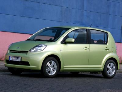 Фото Daihatsu Sirion II (M3) Хэтчбек 5 дв.