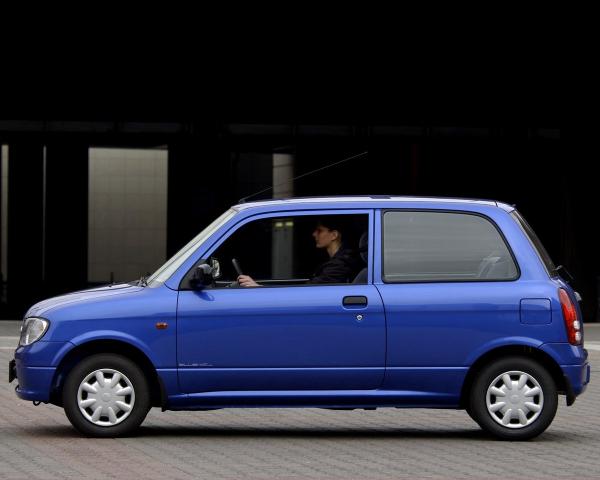 Фото Daihatsu Cuore V (L700) Хэтчбек 3 дв.