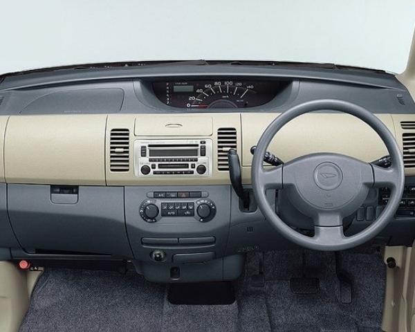 Фото Daihatsu Tanto I Микровэн