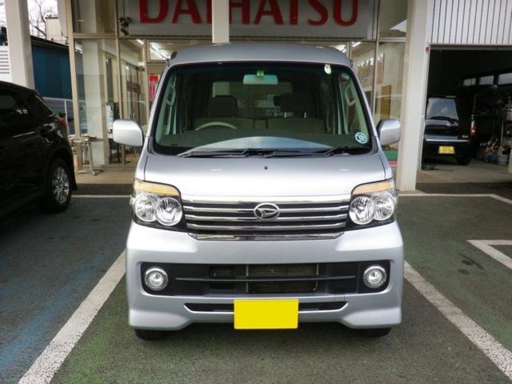 Фото Daihatsu Atrai II Рестайлинг