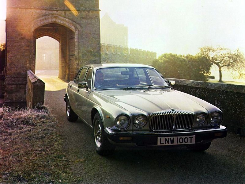 Фото Daimler Sovereign (XJ6) I