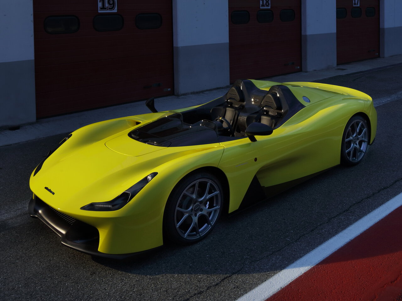 Фото Dallara Stradale I