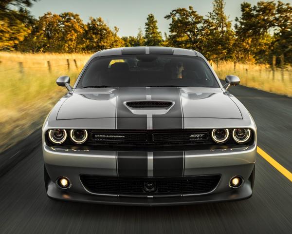 Фото Dodge Challenger III Рестайлинг 2 Купе SRT