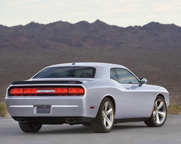 Фото Dodge Challenger III Купе