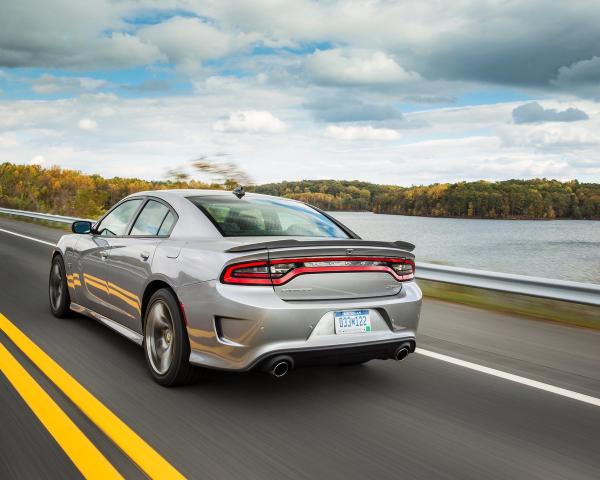 Фото Dodge Charger VI (LD) Рестайлинг Седан SRT