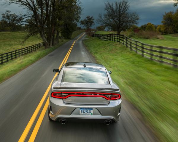 Фото Dodge Charger VI (LD) Рестайлинг Седан SRT