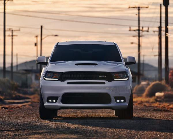 Фото Dodge Durango III Рестайлинг Внедорожник 5 дв. SRT