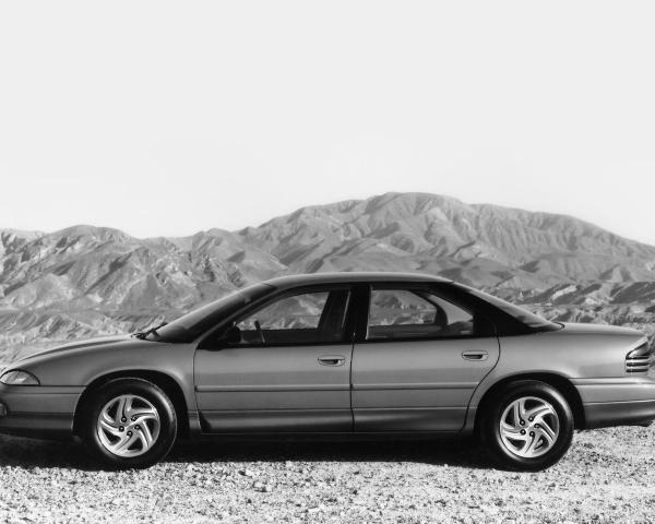 Фото Dodge Intrepid I Седан