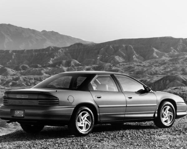 Фото Dodge Intrepid I Седан