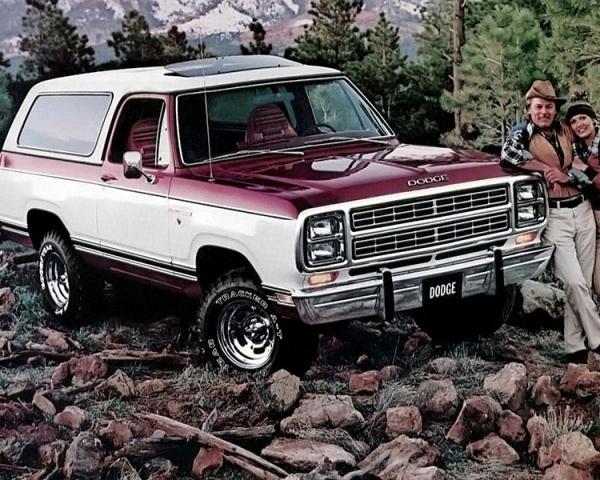 Фото Dodge Ramcharger I Внедорожник 3 дв.