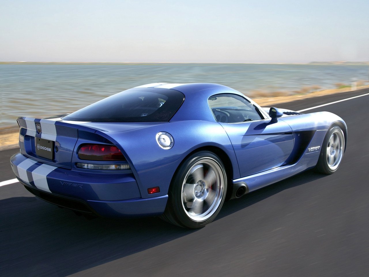 Фото Dodge Viper III