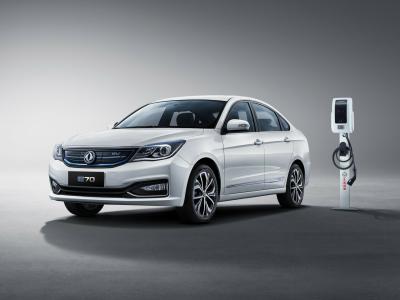 Фото DongFeng Aeolus E70 I Седан