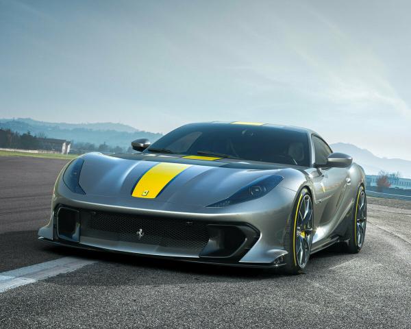 Фото Ferrari 812 I Купе Competizione