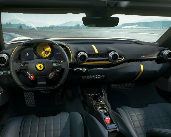 Фото Ferrari 812 I Родстер Competizione A