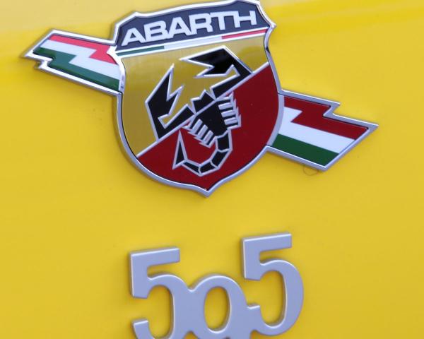 Фото Fiat 500 II Рестайлинг Хэтчбек 3 дв. Abarth