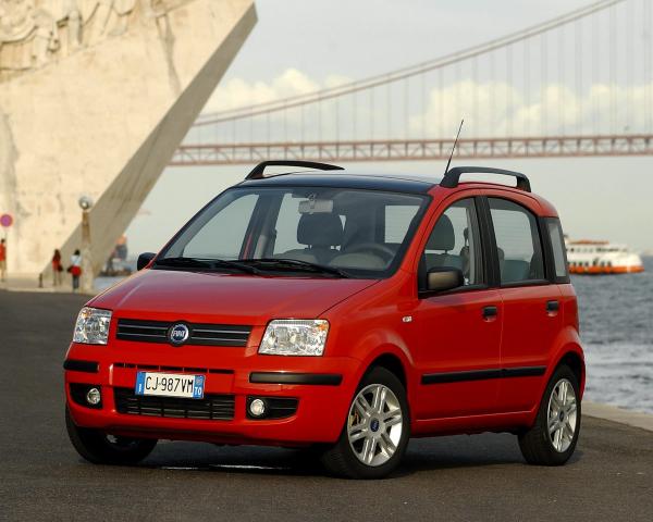 Фото Fiat Panda II Хэтчбек 5 дв.