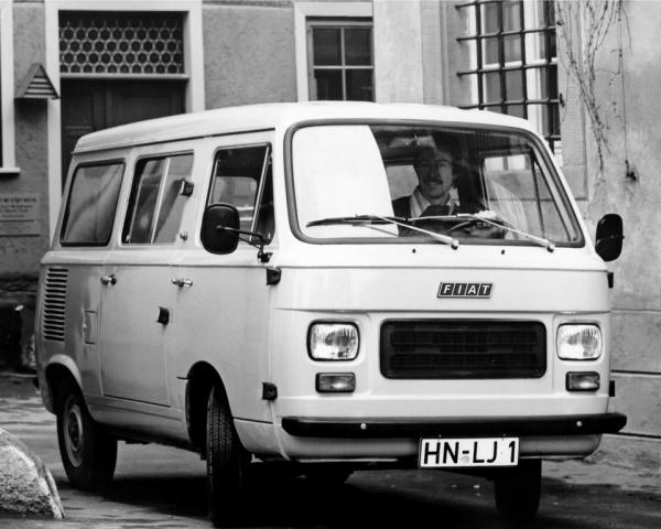 Фото Fiat 900T I Минивэн