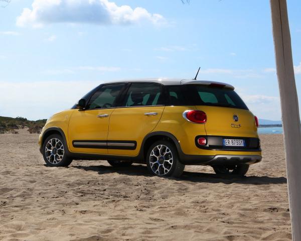 Фото Fiat 500L I Компактвэн Trekking