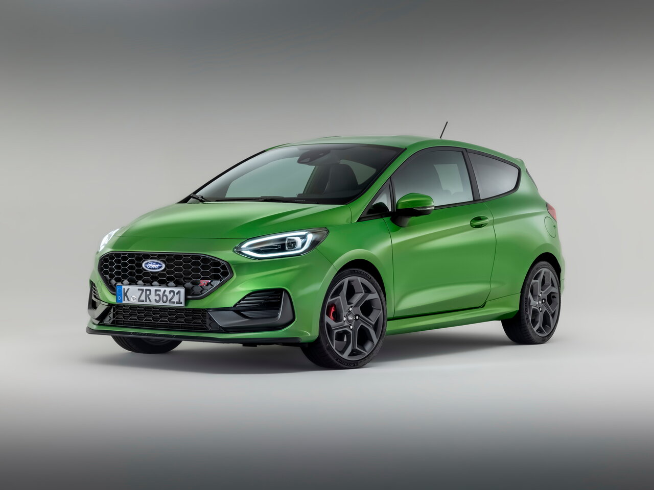 Фото Ford Fiesta Mk7 Рестайлинг