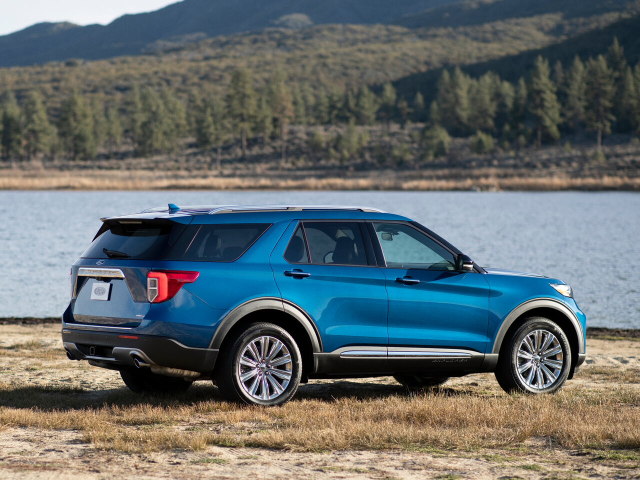 Фото Ford Explorer VI