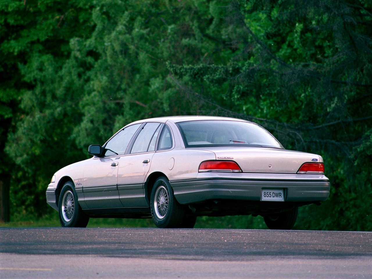 Фото Ford Crown Victoria I