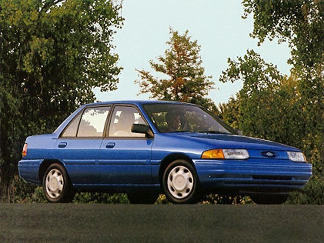 Фото Ford Escort (North America) II