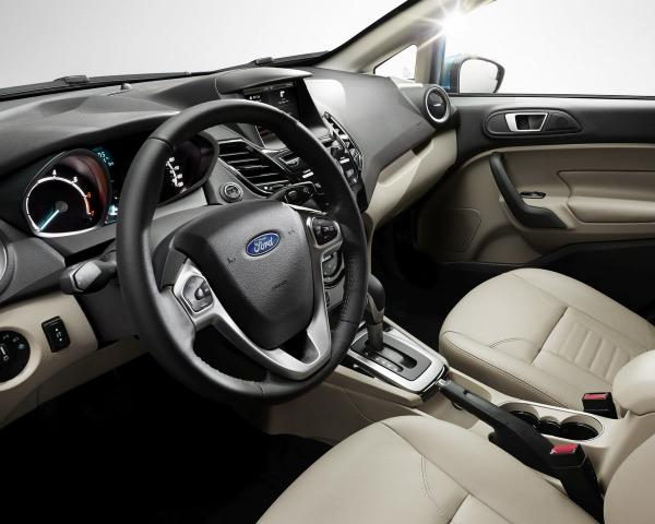 Фото Ford Fiesta VI Рестайлинг Седан