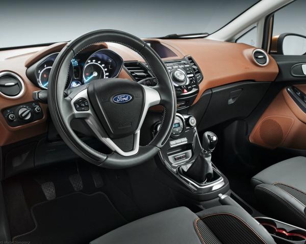 Фото Ford Fiesta VI Рестайлинг Хэтчбек 3 дв.