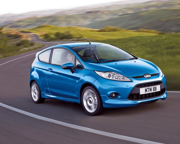 Фото Ford Fiesta VI Хэтчбек 3 дв.