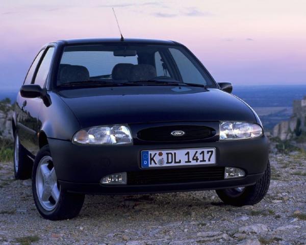 Фото Ford Fiesta IV Хэтчбек 3 дв.