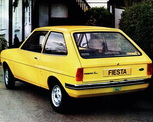 Фото Ford Fiesta I Хэтчбек 3 дв.