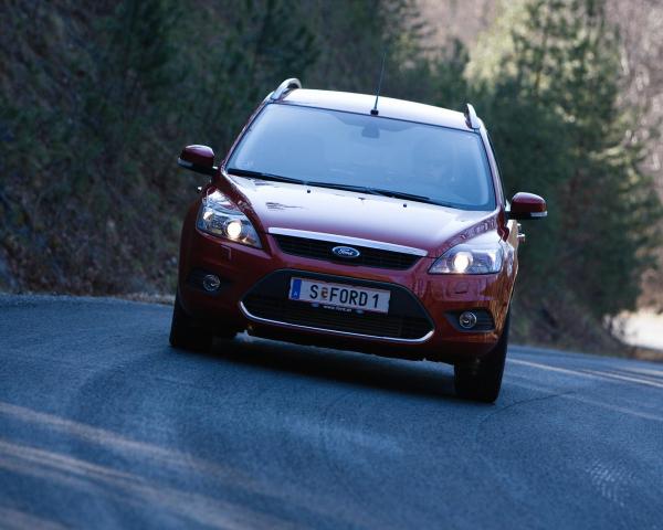 Фото Ford Focus II Рестайлинг Универсал 5 дв.