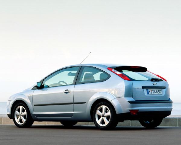 Фото Ford Focus II Хэтчбек 3 дв.