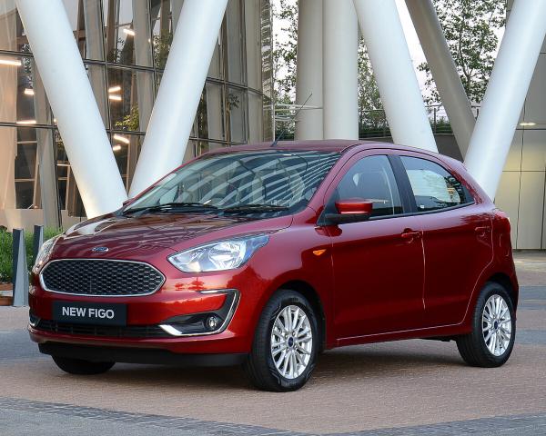 Фото Ford Figo II Хэтчбек 5 дв.