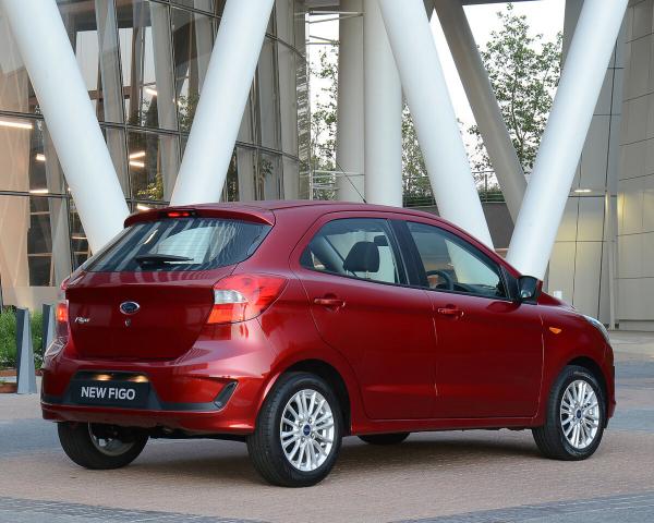 Фото Ford Figo II Хэтчбек 5 дв.