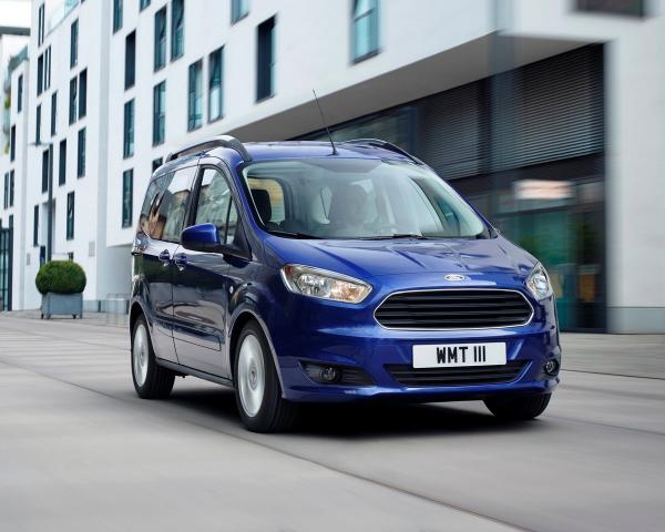 Фото Ford Tourneo Courier I Компактвэн