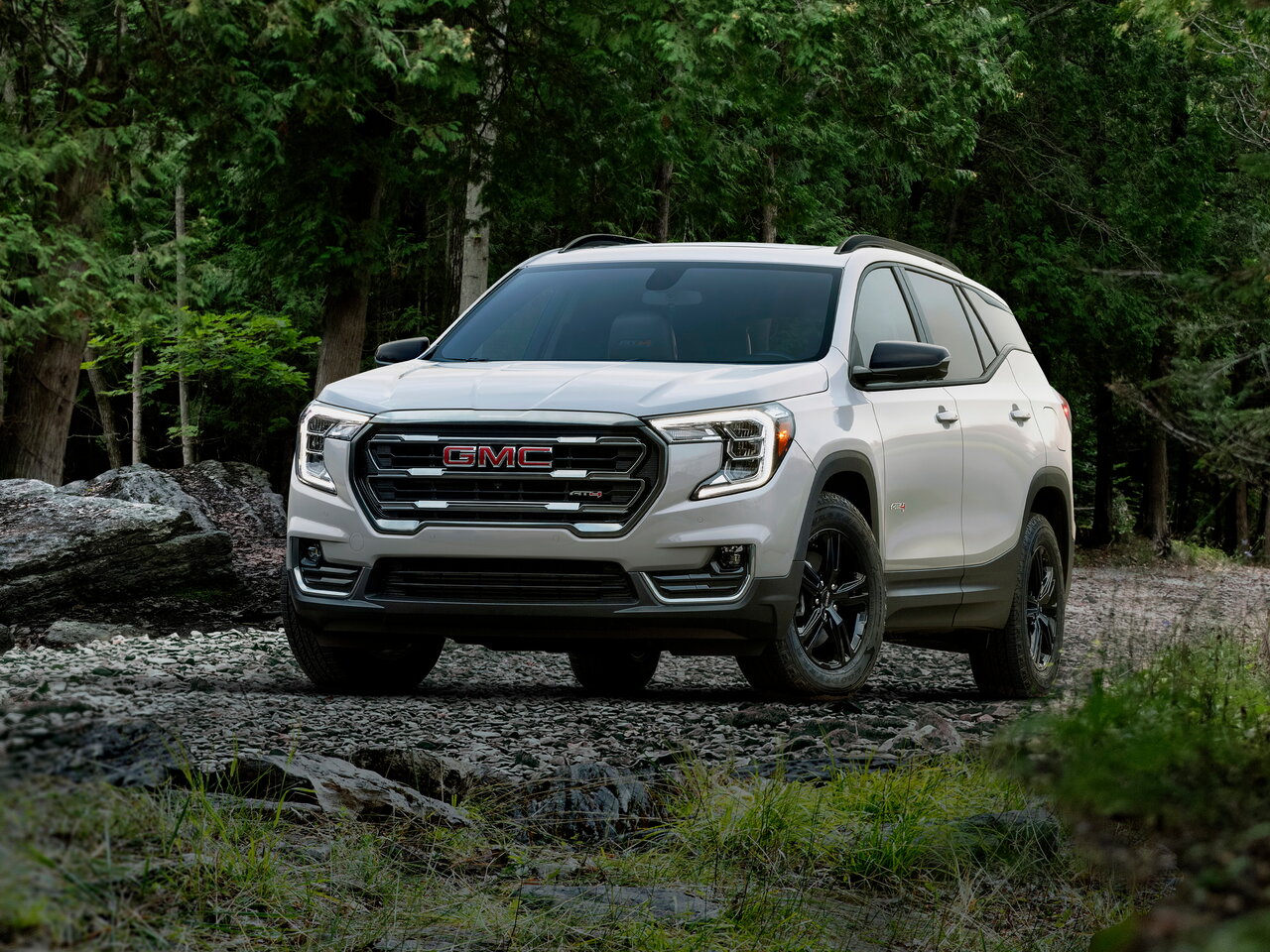 Фото GMC Terrain II Рестайлинг