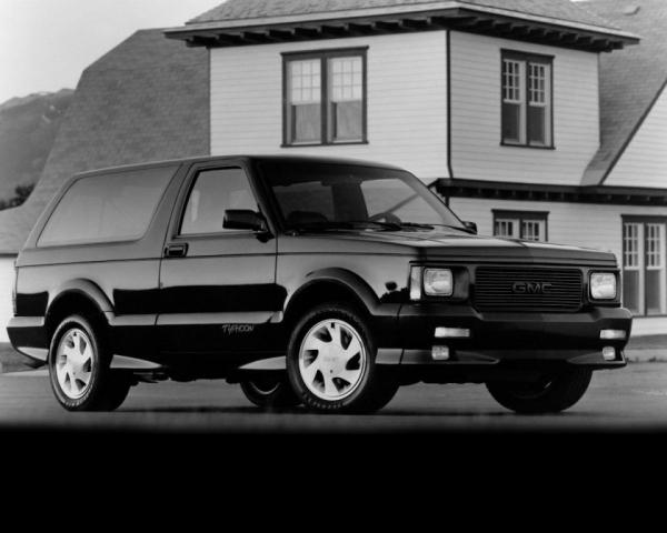 Фото GMC Typhoon I Внедорожник 3 дв.