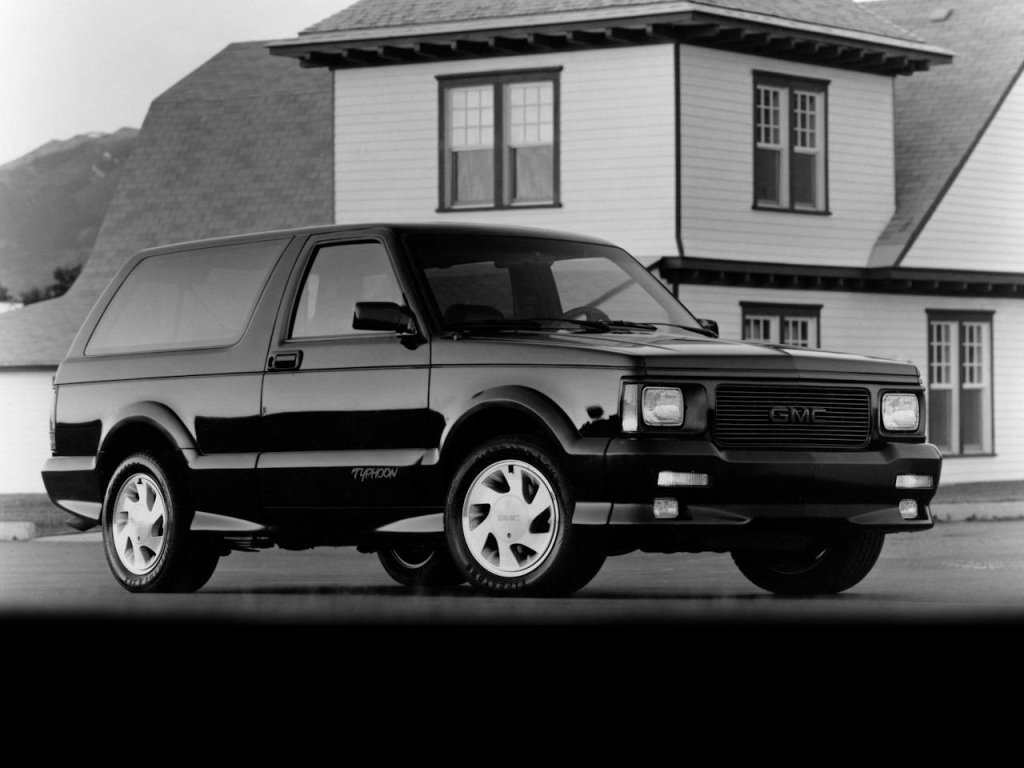 Фото GMC Typhoon I